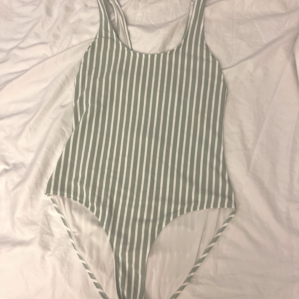 H&M one-piece bathing suit
